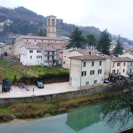 Hotel Santa Chiara SantʼAngelo in Vado エクステリア 写真