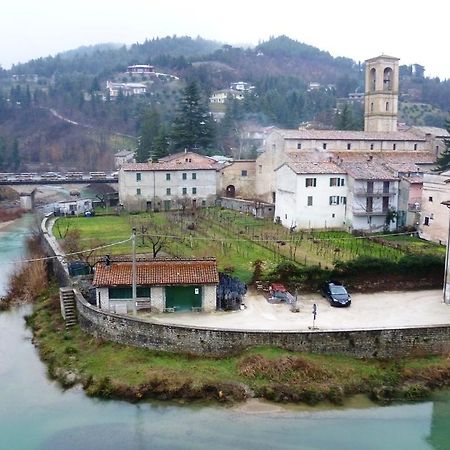 Hotel Santa Chiara SantʼAngelo in Vado エクステリア 写真