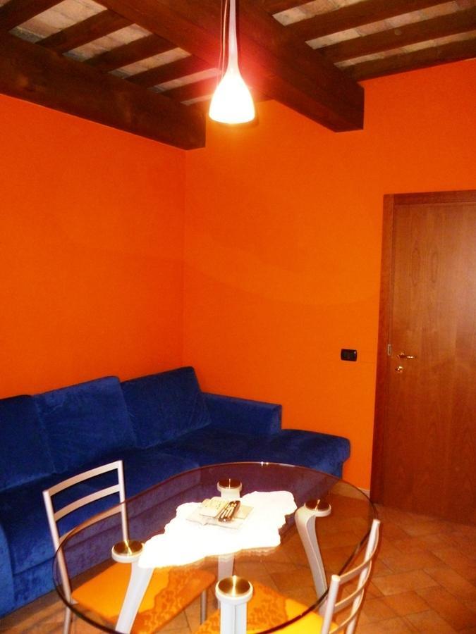 Hotel Santa Chiara SantʼAngelo in Vado 部屋 写真
